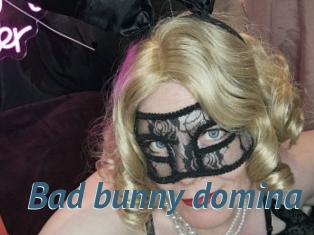Bad_bunny_domina