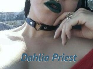 Dahlia_Priest