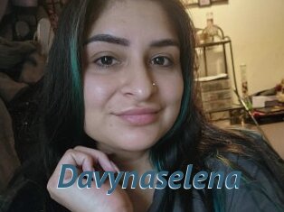 Davynaselena