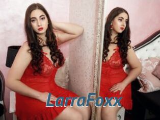 LarraFoxx