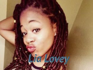 Lia_Lovey