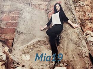 Mia19