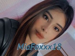 MiaFoxxx18