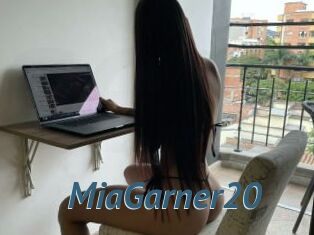 MiaGarner20