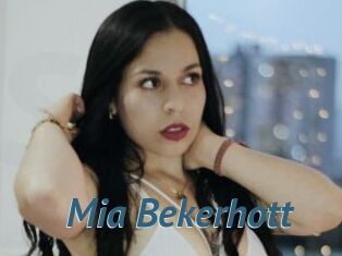 Mia_Bekerhott