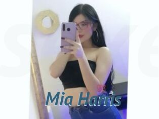 Mia_Harris