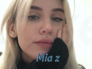 Mia_z
