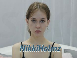 NikkiHolmz