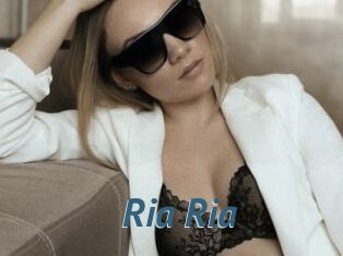 Ria_Ria